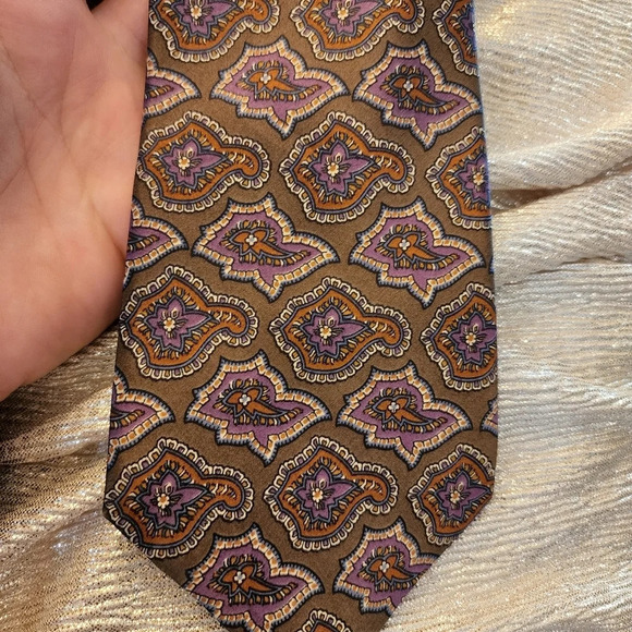 100% silk tie-Geoffrey Beene - Picture 7 of 7